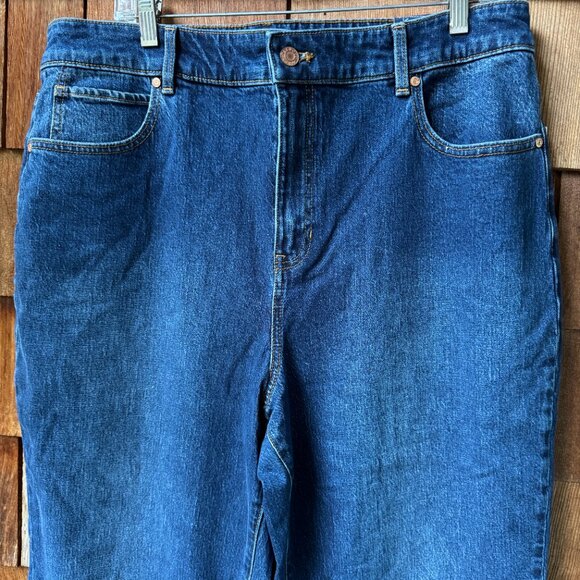 NWT Talbots Blue Denim High Waist Relaxed Stillwell Wash Jean in Women's 16 - Picture 2 of 13